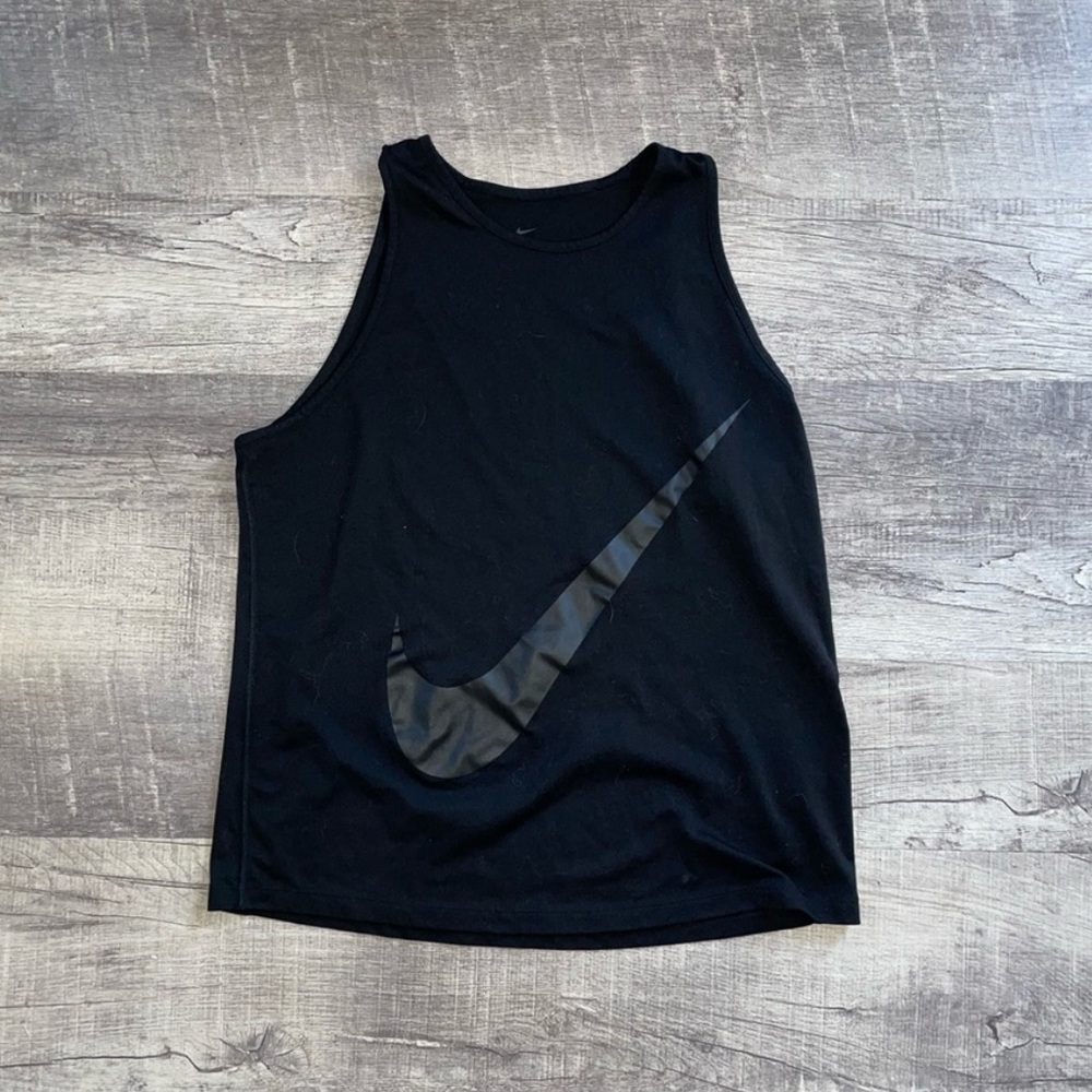 Muscle tee